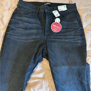 Express women's perfect curves, high-rise pants. Denim. 10 short